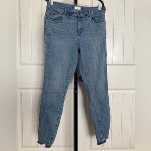 LOFT Women’s Light Blue Skinny Jeans